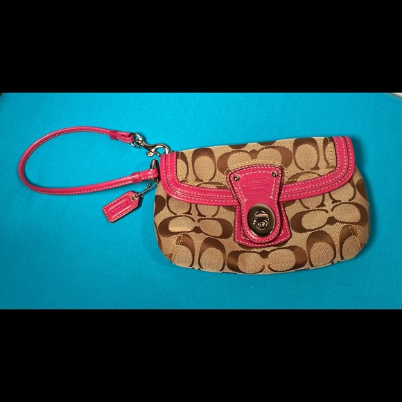 Coach Handbags - Coach wristlet bag